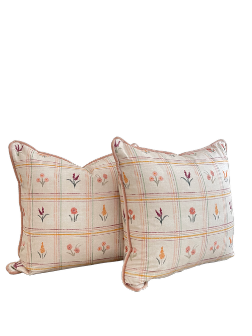 Cora Pillow